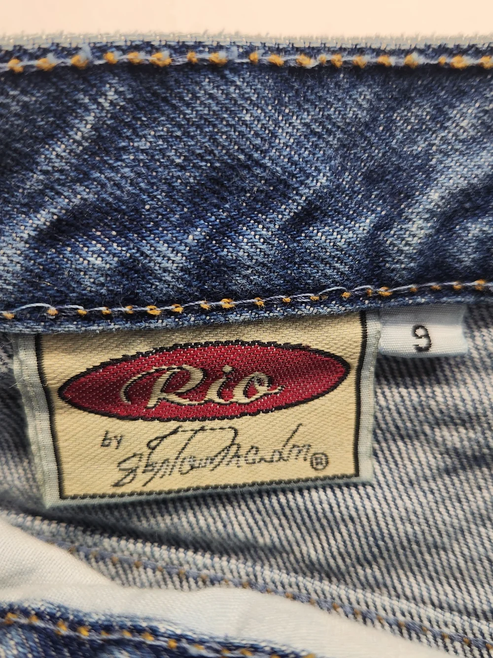 ⭐️Vintage Rio High Waisted Tapered Leg Denim Mom Jeans Button Fly Size 9